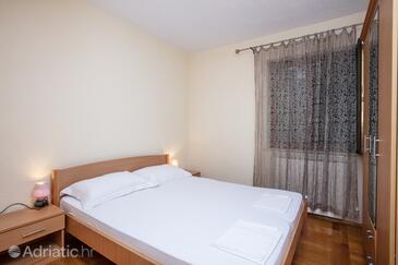 Apartmány s parkovištěm Pirovac, Šibenik - 22567