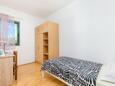 Kaštel Novi, Dormitorio 5 en alojamiento de tipo apartment, se admiten mascotas y WiFi.