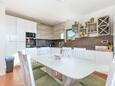 Kaštel Novi, Cocina 1 en alojamiento de tipo apartment, se admiten mascotas y WiFi.