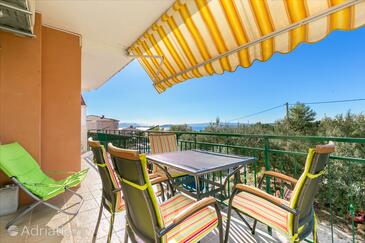 Appartementen met zwembad geschikt voor gezinnen met kinderen Kastel Novi, Kastela - 22569