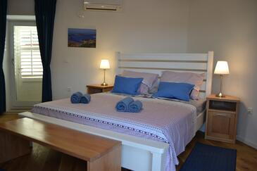 Nyaralóház parkolóhellyel Svirce, Hvar - 22571