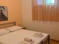 Spavaća soba 1 Drašnice, Spavaća soba 1 u smještaju tipa apartment, WiFi.