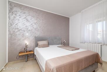 Ház családok részére medencével Gajana, Fazana - 22578