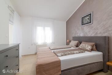 Ház családok részére medencével Gajana, Fazana - 22578