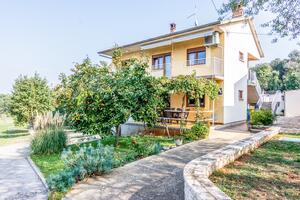 Leiligheter for familier med barn Banjole, Pula - 2258
