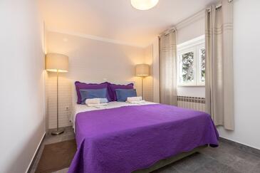 Lejligheder med pool egnet til familier med børn Mali Losinj, Losinj - 22580