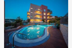 Appartementen met zwembad geschikt voor gezinnen met kinderen Okrug Gornji, Ciovo - 22587