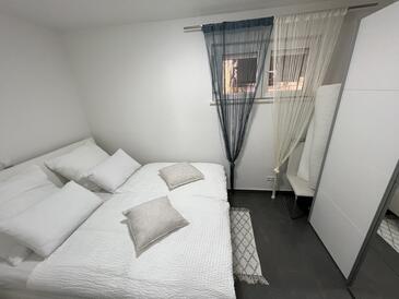 Apartamentos con piscina adecuados para familias con niños Pag - 22607