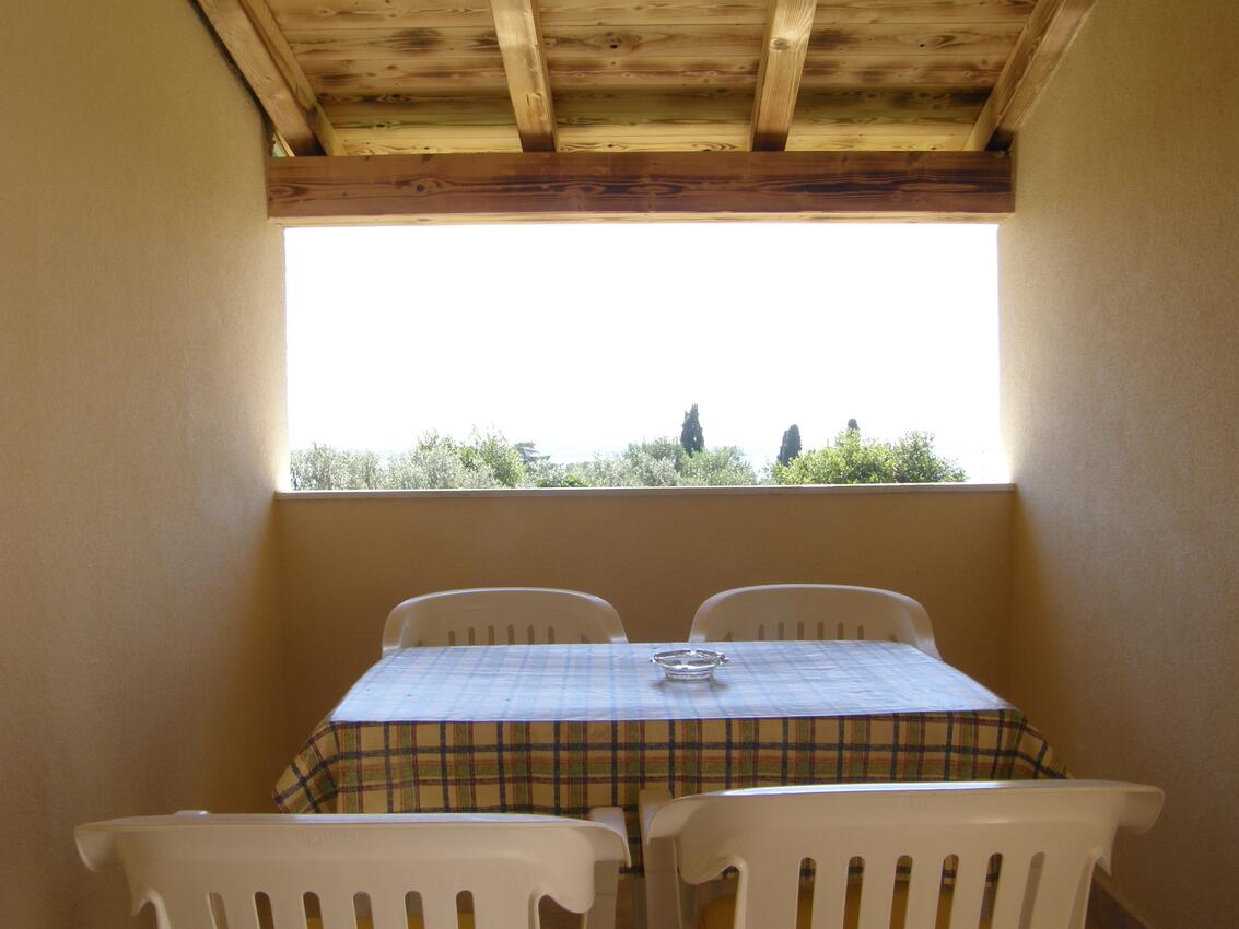 Apartments with parking space Fažana - 2261