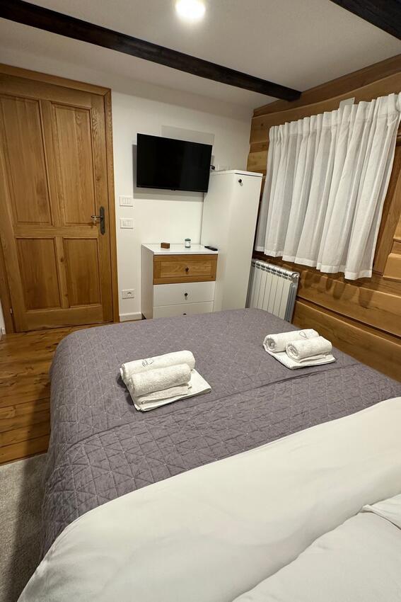 K-22618 - Privatunterkunft - Ferienhaus mit Parkplatz Čatrnja, Karlovac
