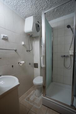 Apartments with terrace Vir, North Dalmatia