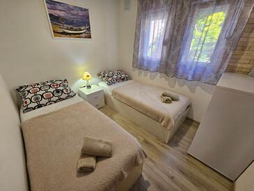 Apartments with terrace Vir, North Dalmatia