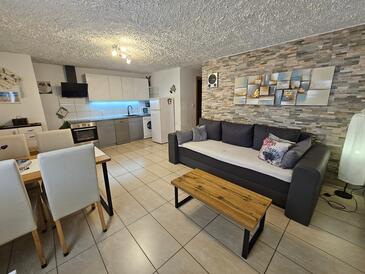 Apartments with terrace Vir, North Dalmatia
