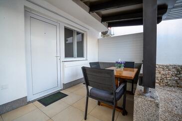 Apartments with terrace Vir, North Dalmatia