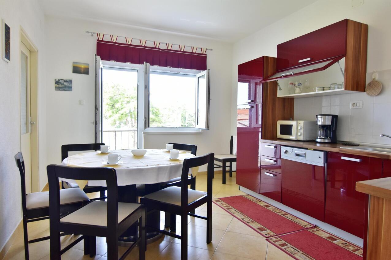 A-22628-a - Alloggi privati - Appartamenti accanto al mare Umago - Umag