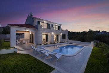 Luxusvilla am Meer mit Pool Bucht Makarac, Brac - 22637 Adriatic.hr