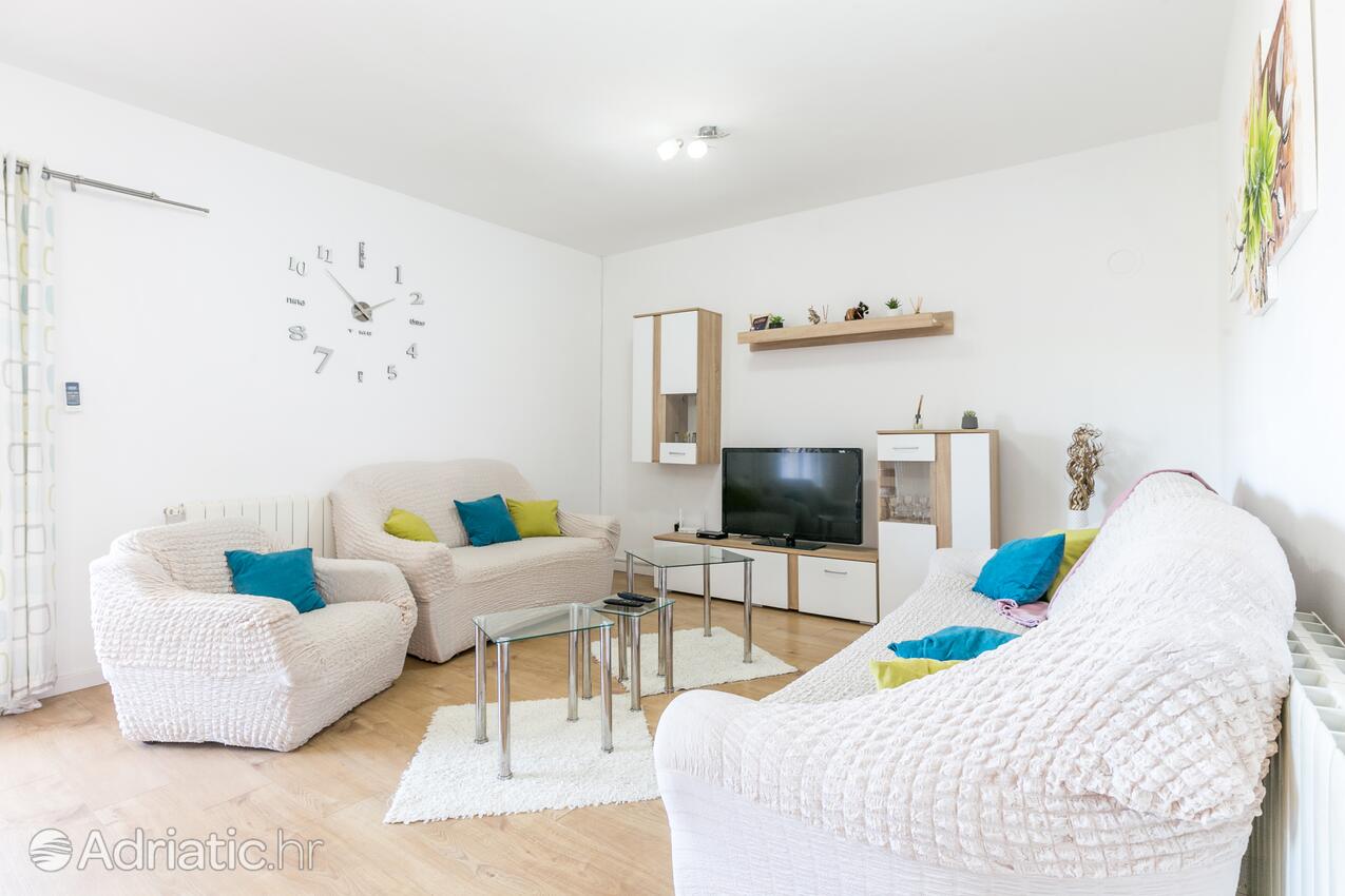 Haus mit Pool für Familien Pozorac, Trogir - 22648