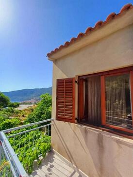 Apartmanok parkolóhellyel Komiza, Vis - 22657