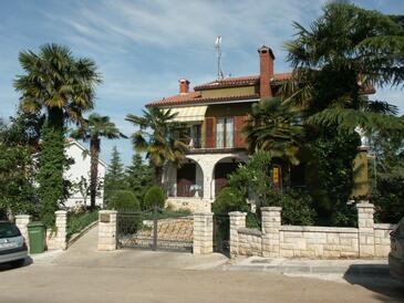 Apartments with terrace Poreč, Istria