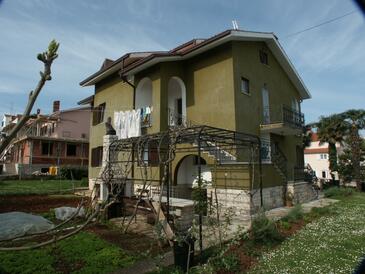 Apartments with terrace Poreč, Istria