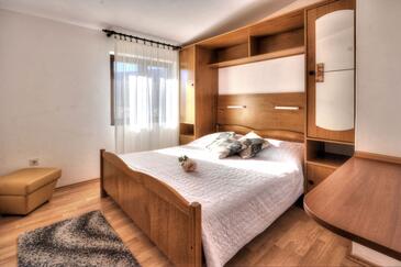 Apartments with parking space Baška, Krk - 22661