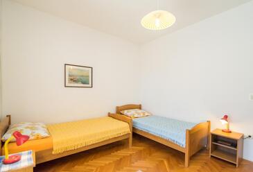 Ferienwohnungen mit Parkplatz Kastel Stafilic, Kastela - 22665