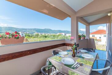 Apartamento para dos personas Kastel Stafilic, Kastela (A-22665-a)