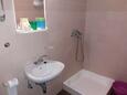 Brela, Bathroom in the apartment, (pet friendly).