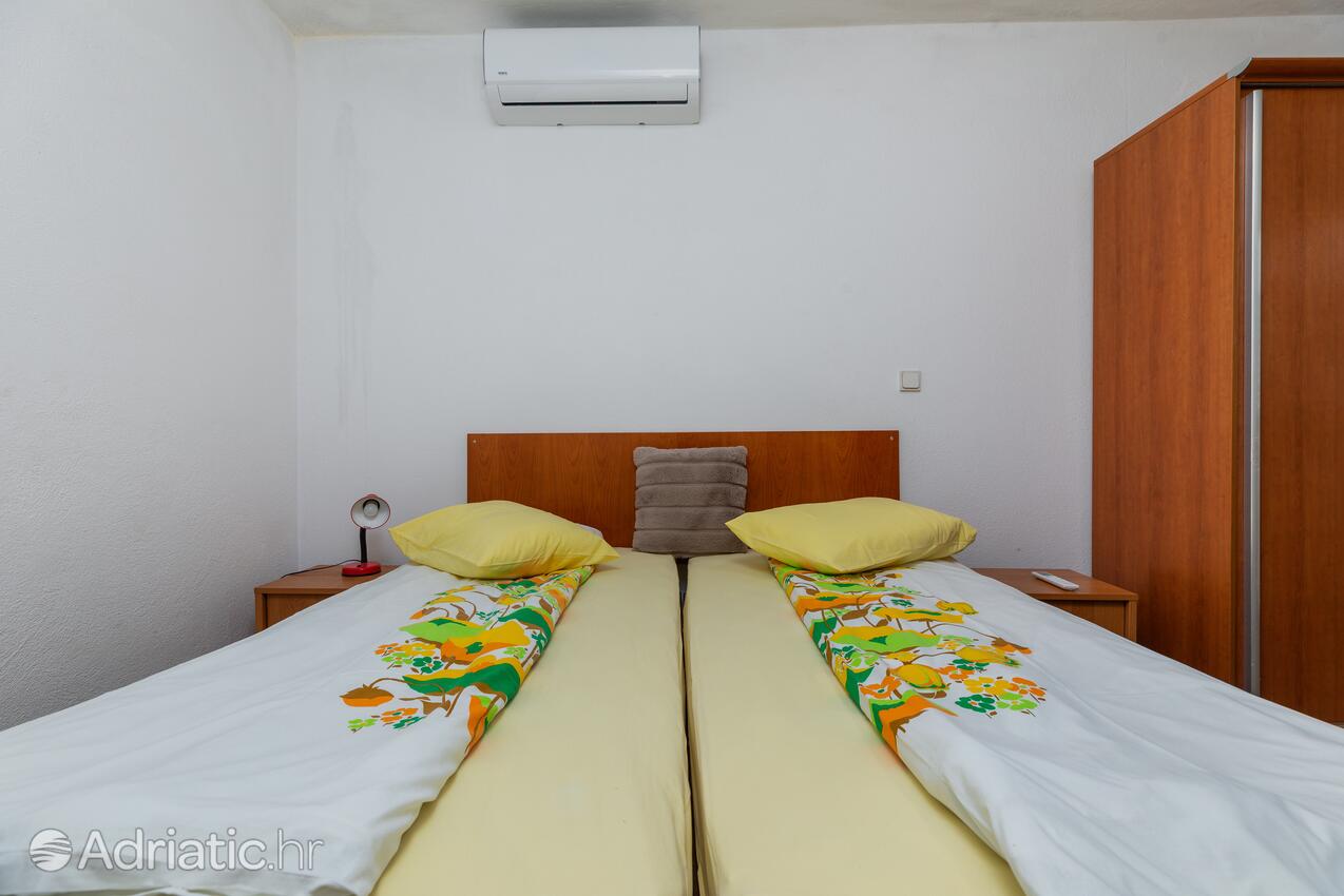 AS-22678-a - Alloggi privati - Appartamenti con parcheggio Brella - Brela, Macarsca - Makarska