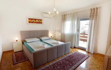 Jednopokojowy apartament Umag (A-22680-b(