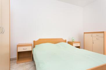 Apartmanok parkolóhellyel Baska, Krk - 22681