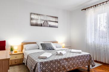 Leiligheter med parkering Vir - 22682