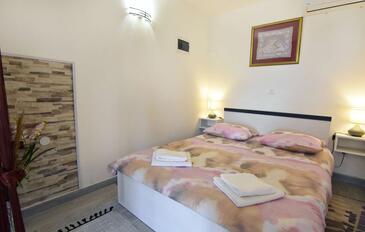 Ferienwohnungen und Zimmer am Meer Zambratija, Umag - 22685