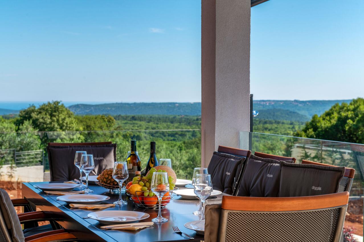 Hof - Luxusvilla mit Pool Brgod, Rasa