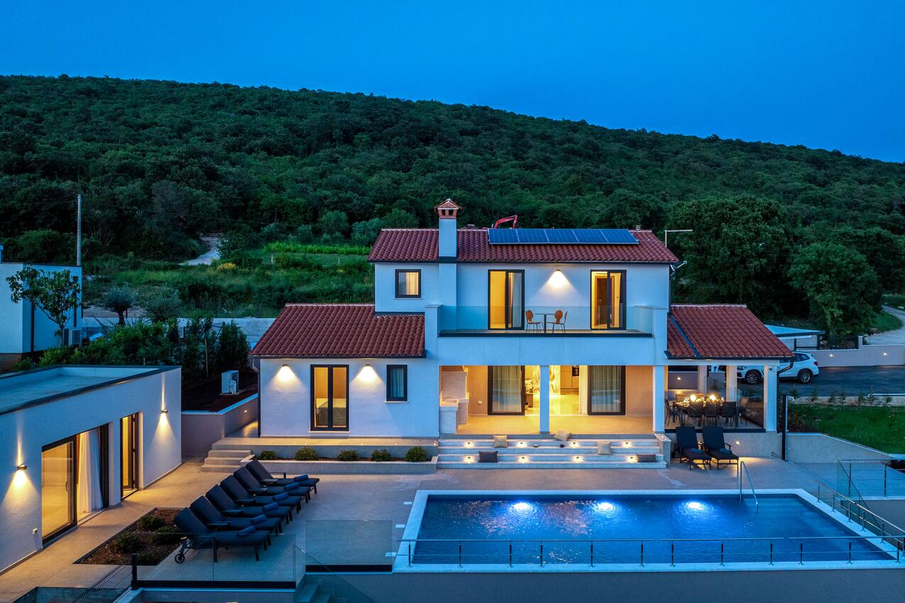 Objekt - Luxusvilla mit Pool Brgod, Rasa