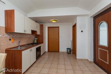 Appartamenti accanto al mare Igrane, Macarsca - Makarska - 22690