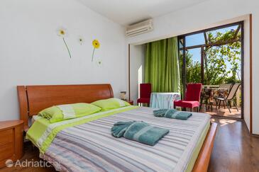 Apartamentos junto al mar Igrane, Makarska - 22690