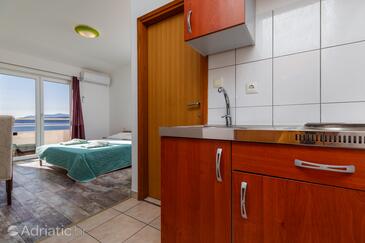 Apartments by the sea Igrane, Makarska - 22690