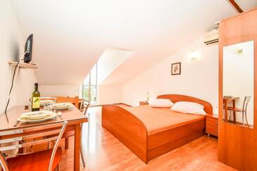 Appartamenti accanto al mare Zaboric, Sebenico - Šibenik - 22720