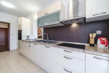 Apartmanok a tenger mellett Sutivan, Brac - 22721