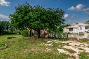 Apartments with parking space Rovinj - 22740