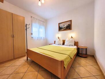 Ferienwohnungen am Meer Vir - 22750