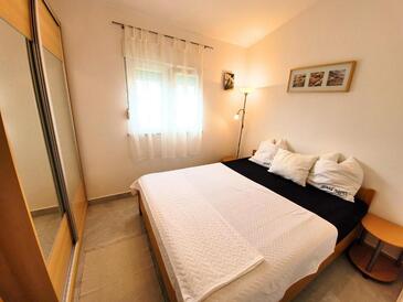 Ferienwohnungen am Meer Vir - 22750