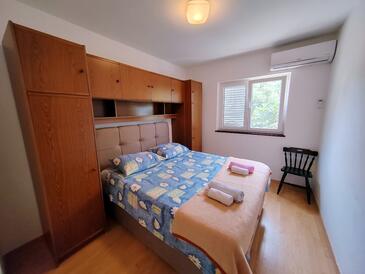 Ferienwohnungen mit Parkplatz Barbat (Rab) - 22752