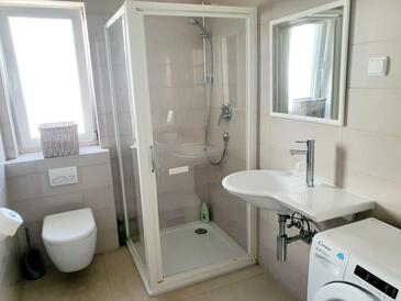 Apartments with terrace Pula, Istria