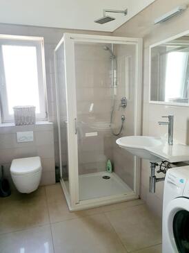 Apartments with terrace Pula, Istria