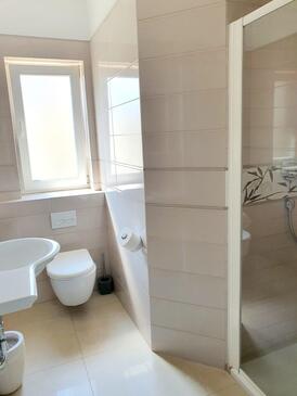 Apartments with terrace Pula, Istria