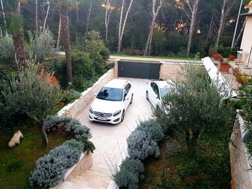 Apartments with terrace Pula, Istria
