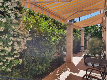 Apartments with terrace Pula, Istria