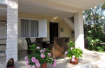 Apartments by the sea Barbat, Rab - 22754